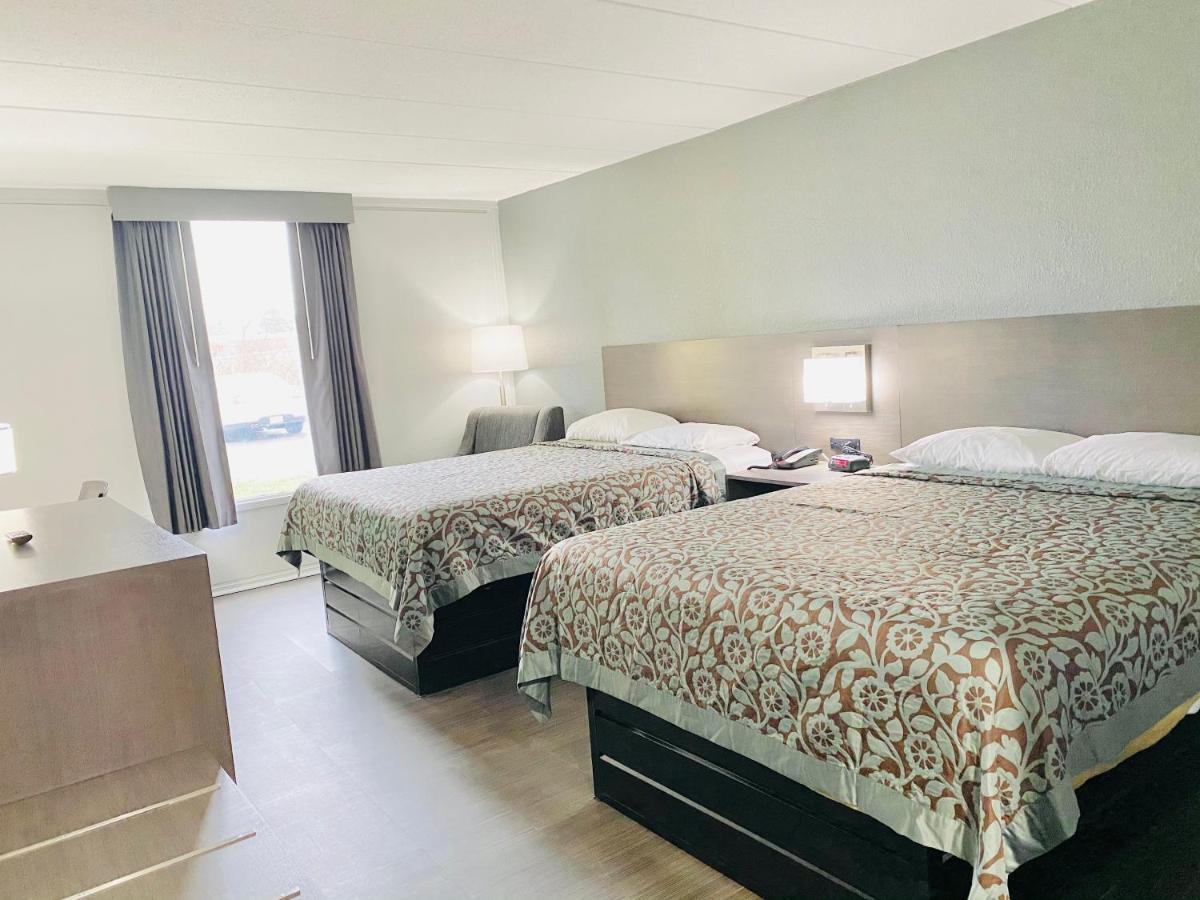 Days Inn By Wyndham Sharonville Eksteriør billede