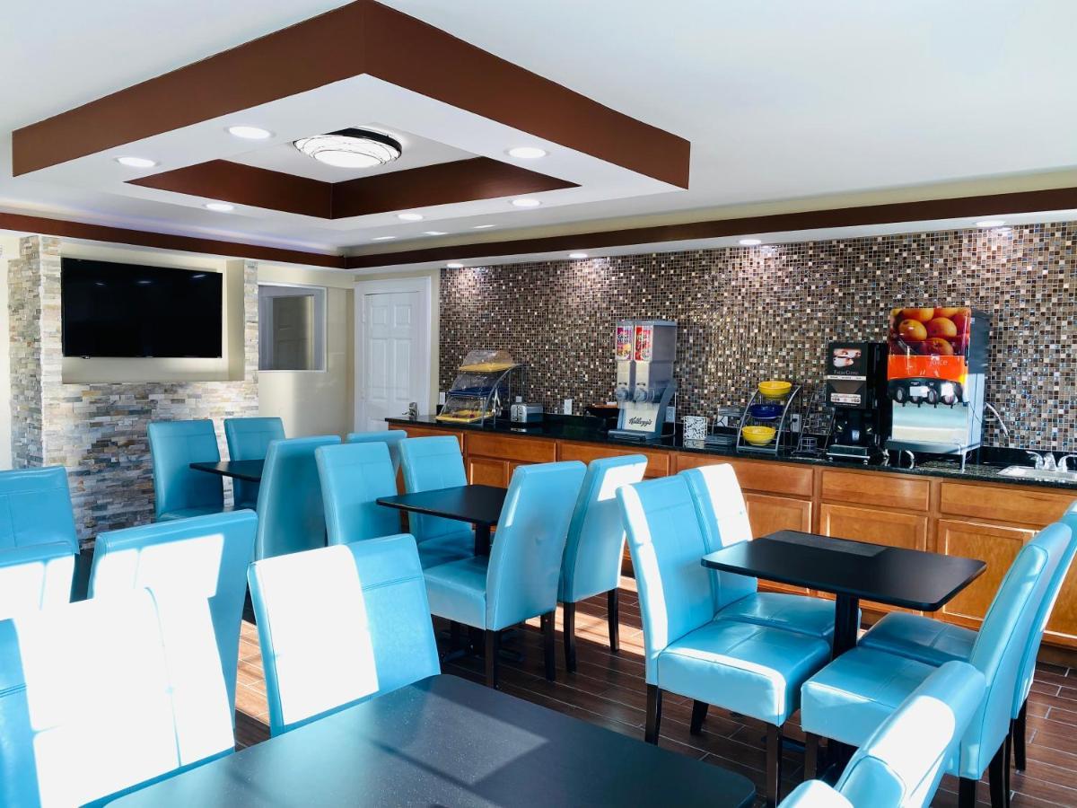 Days Inn By Wyndham Sharonville Eksteriør billede