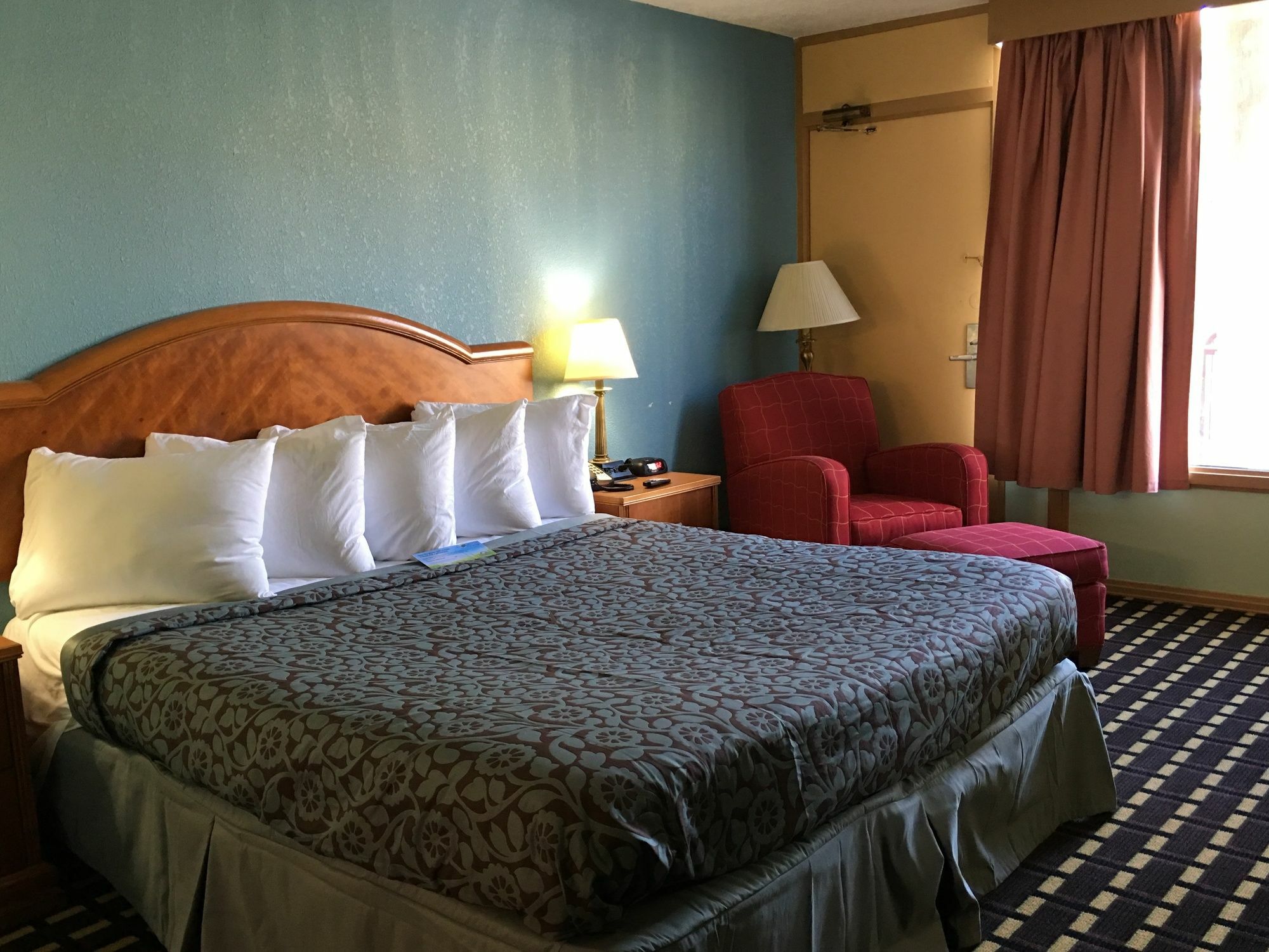 Days Inn By Wyndham Sharonville Eksteriør billede