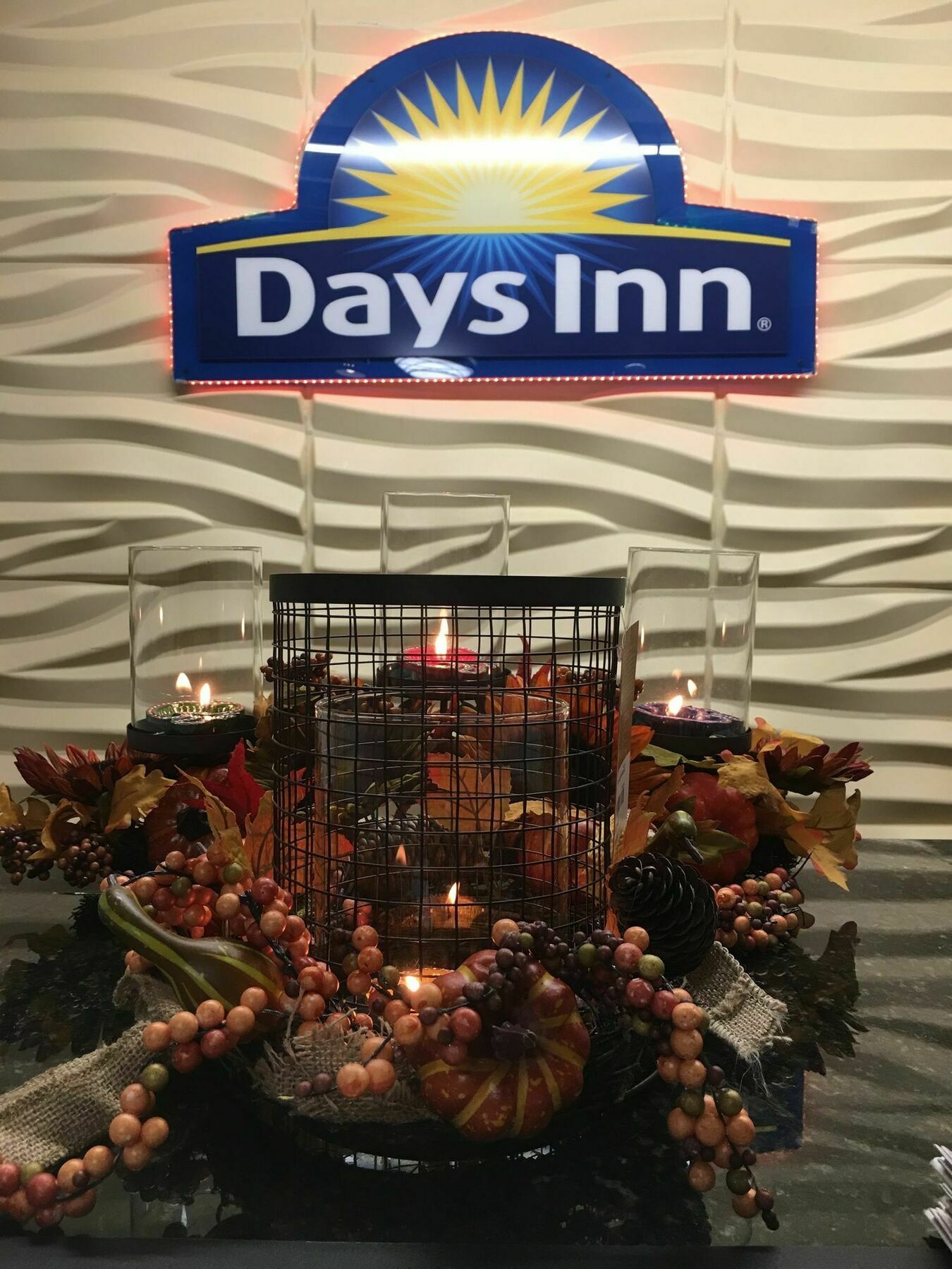 Days Inn By Wyndham Sharonville Eksteriør billede